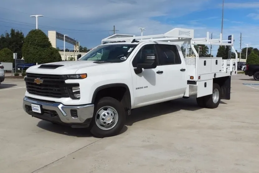 2024 Chevrolet Silverado 3500HD Work Truck photo 1