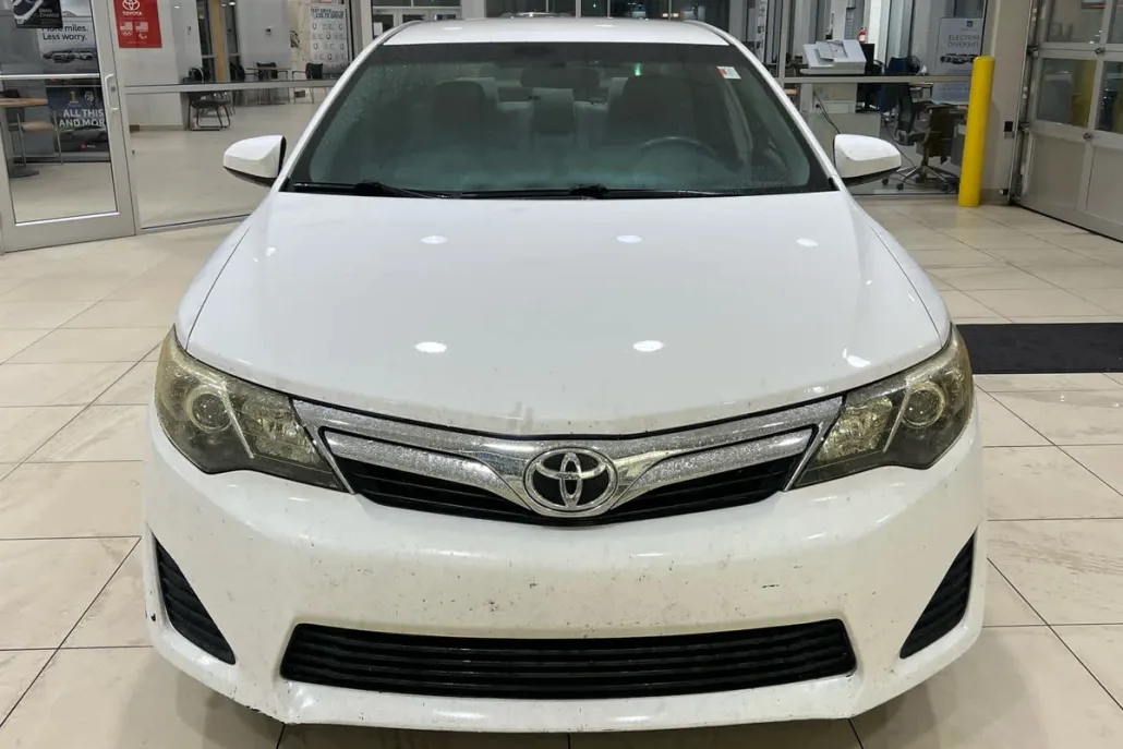 2012 Toyota Camry LE photo 1