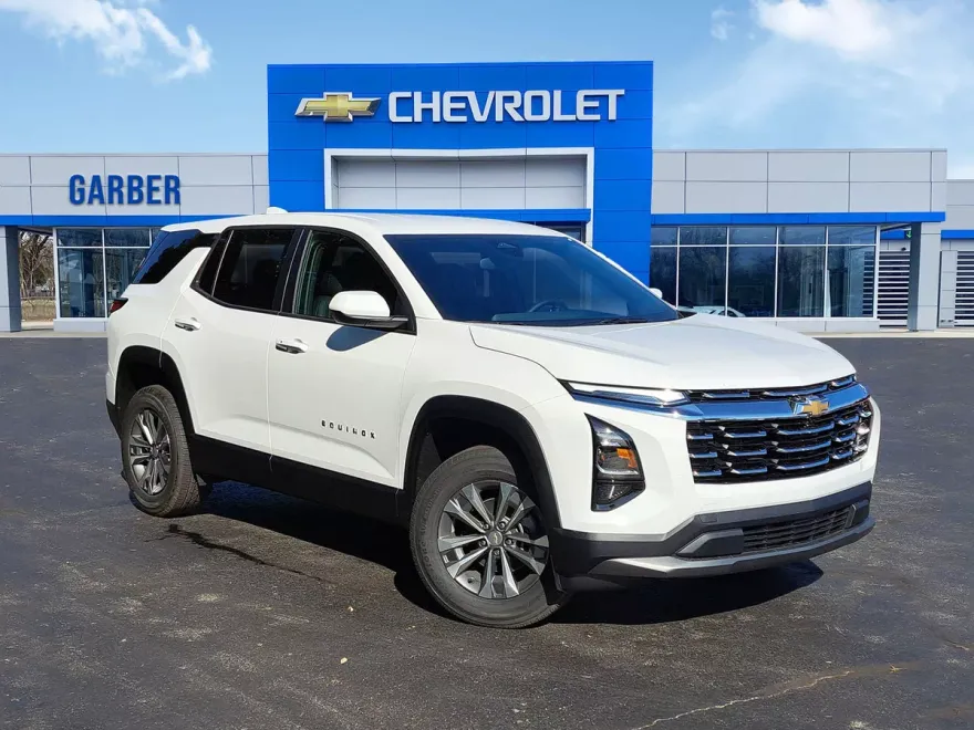 2026 Chevrolet Equinox LT photo 1