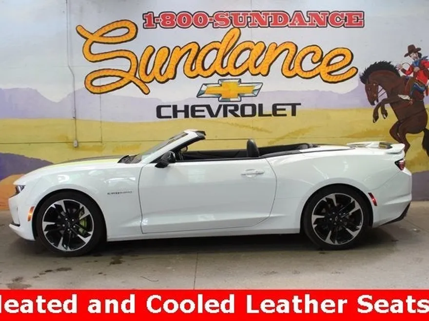 2023 Chevrolet Camaro 2LT photo 1