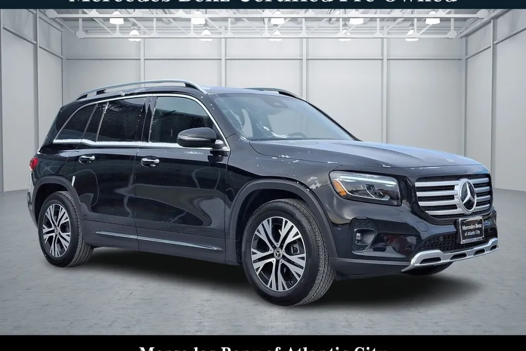 2024 Mercedes Benz GLB 250 photo 1