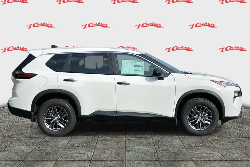 2026 Nissan Rogue S photo 1