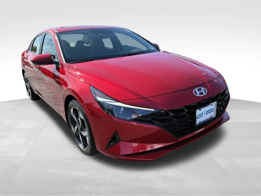 2023 Hyundai Elantra SEL Convenience photo 1