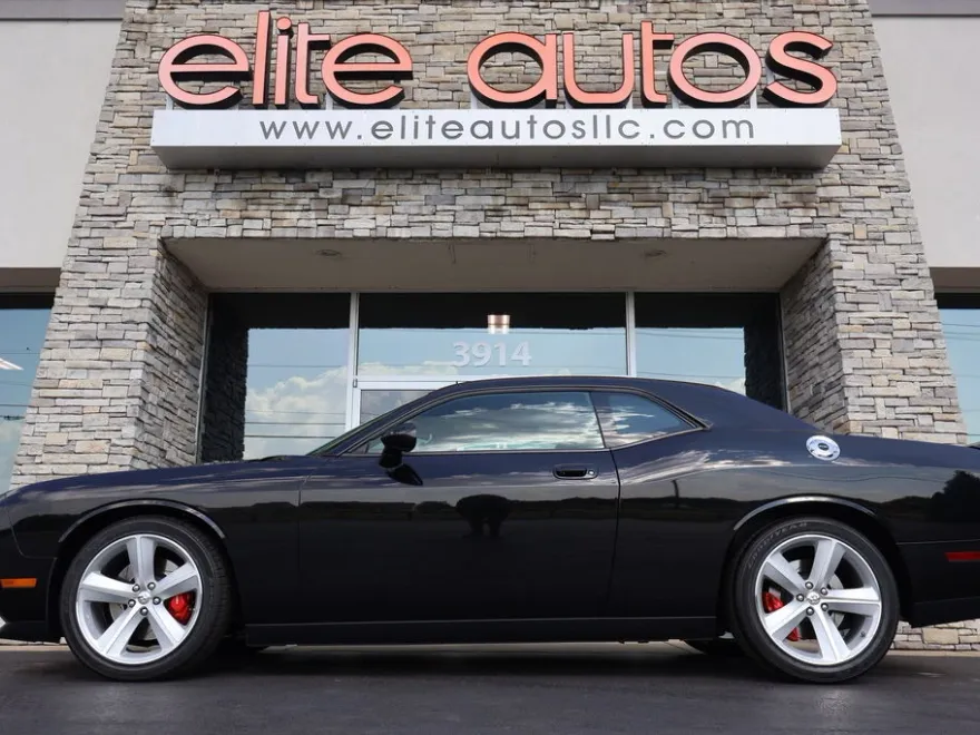 2008 Dodge Challenger SRT8 photo 1