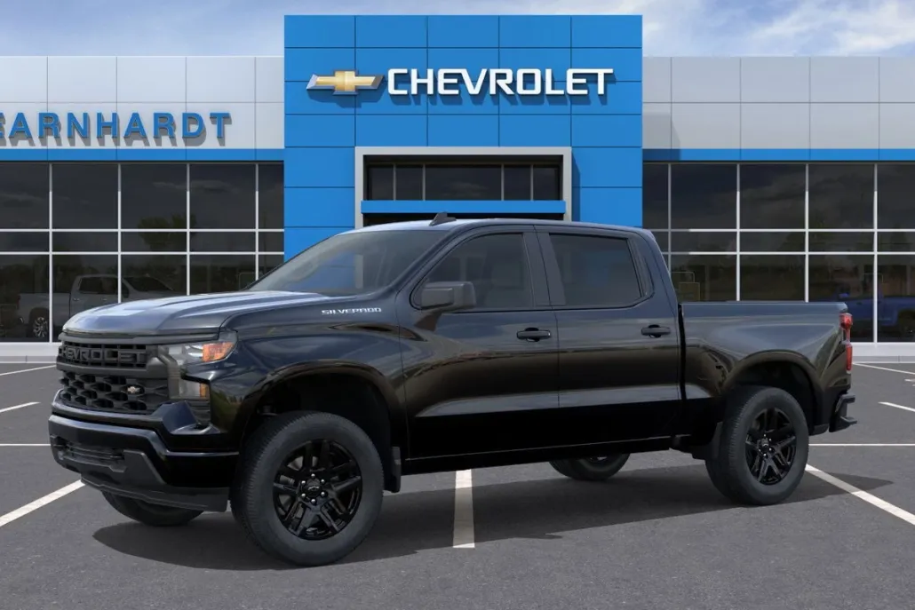 2026 Chevrolet Silverado 1500 Custom photo 1