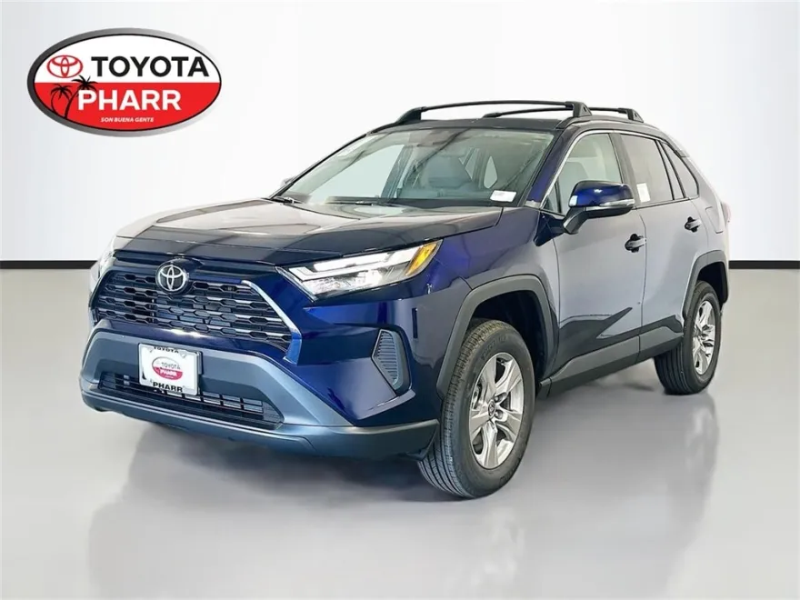2025 Toyota RAV4 XLE photo 1