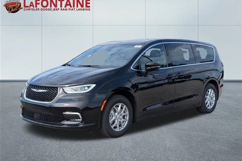2026 Chrysler Pacifica photo 1
