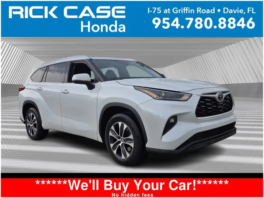 2022 Toyota Highlander XLE photo 1