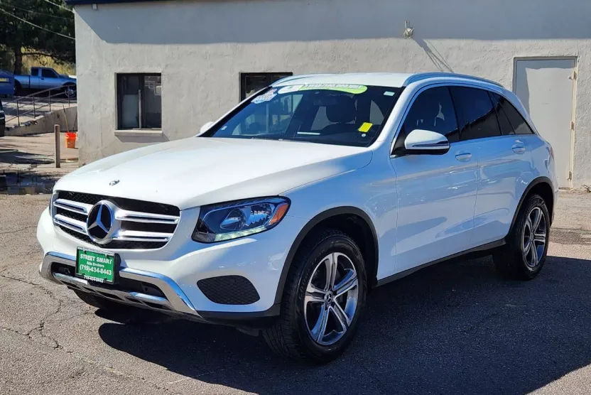 2019 Mercedes Benz GLC 300 4MATIC photo 1