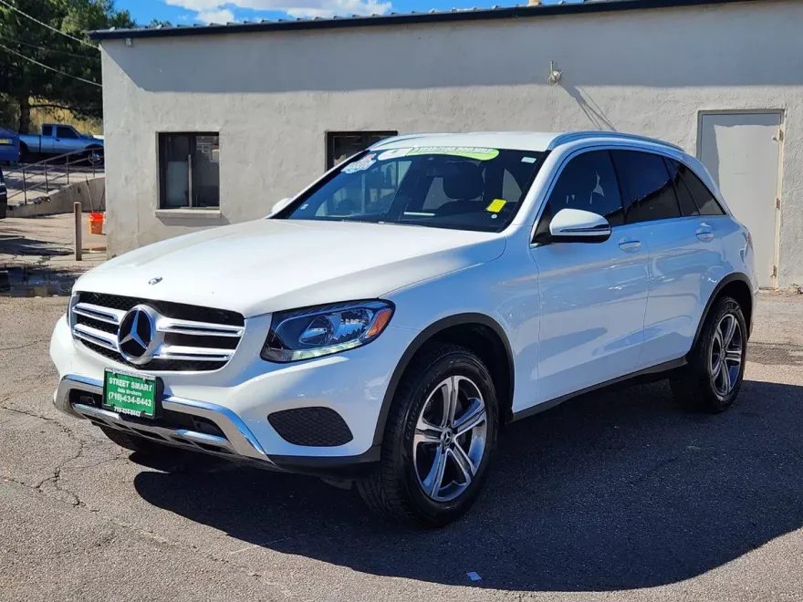 2019 Mercedes Benz GLC 300 4MATIC photo 1