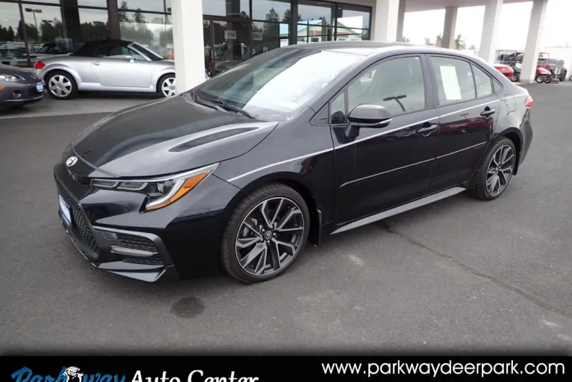 2021 Toyota Corolla SE photo 1