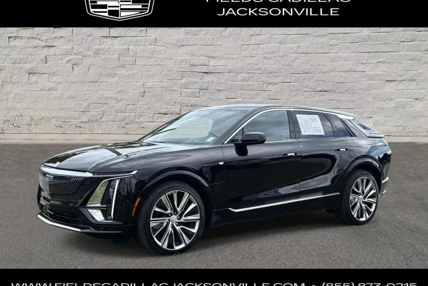 2024 Cadillac Lyriq Luxury photo 1