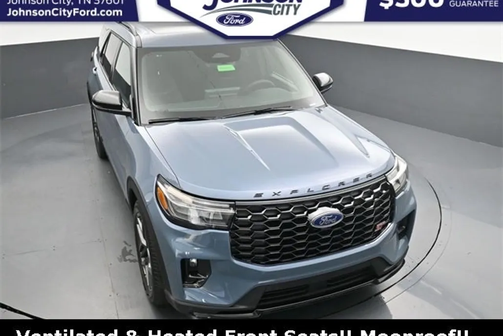 2025 Ford Explorer ST photo 1
