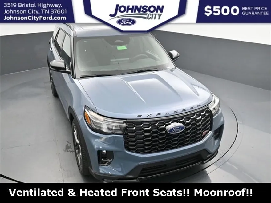 2025 Ford Explorer ST photo 1