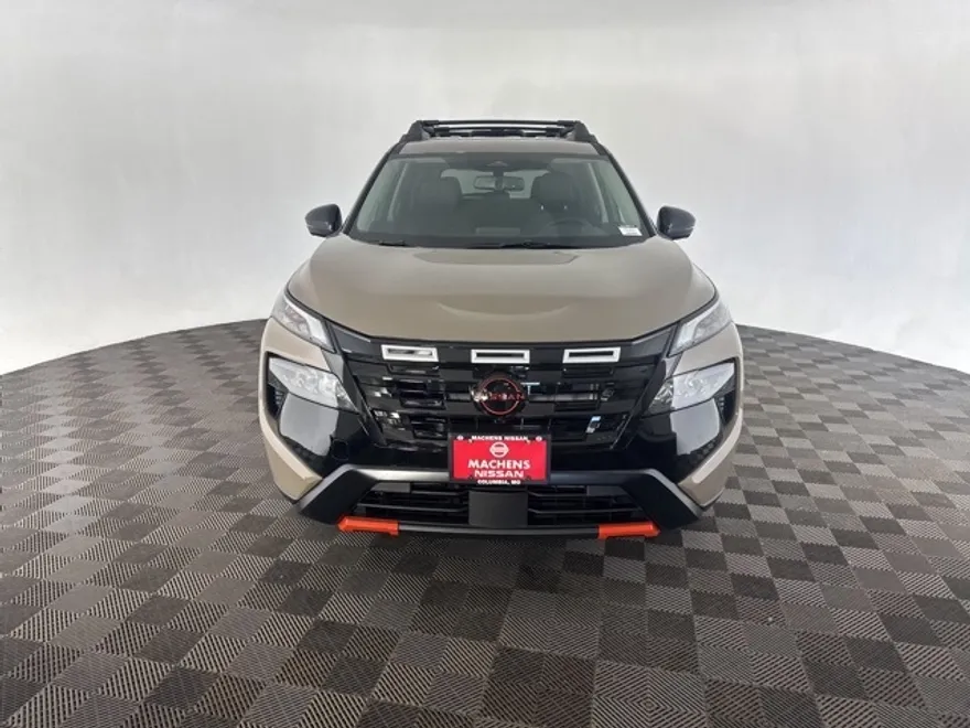 2026 Nissan Rogue SV photo 1