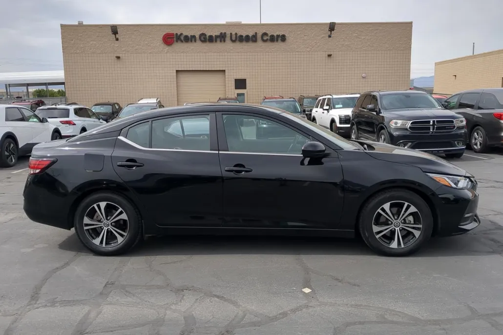 2023 Nissan Sentra SV photo 1