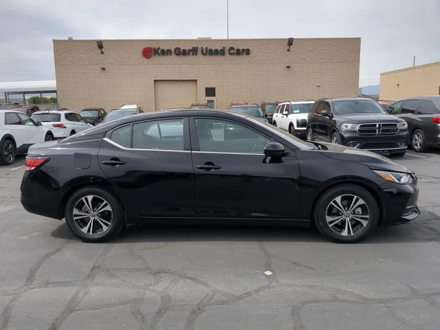2023 Nissan Sentra SV photo 1