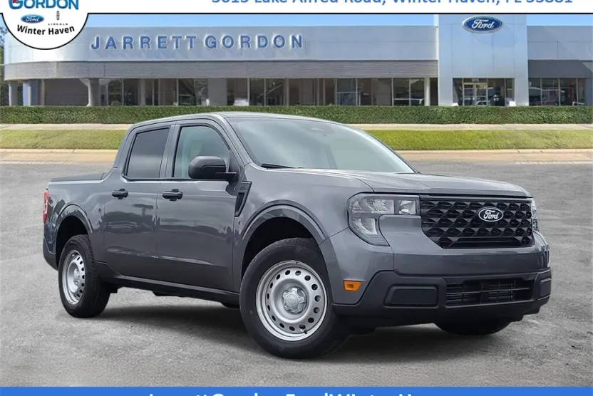 2025 Ford Maverick XL photo 1