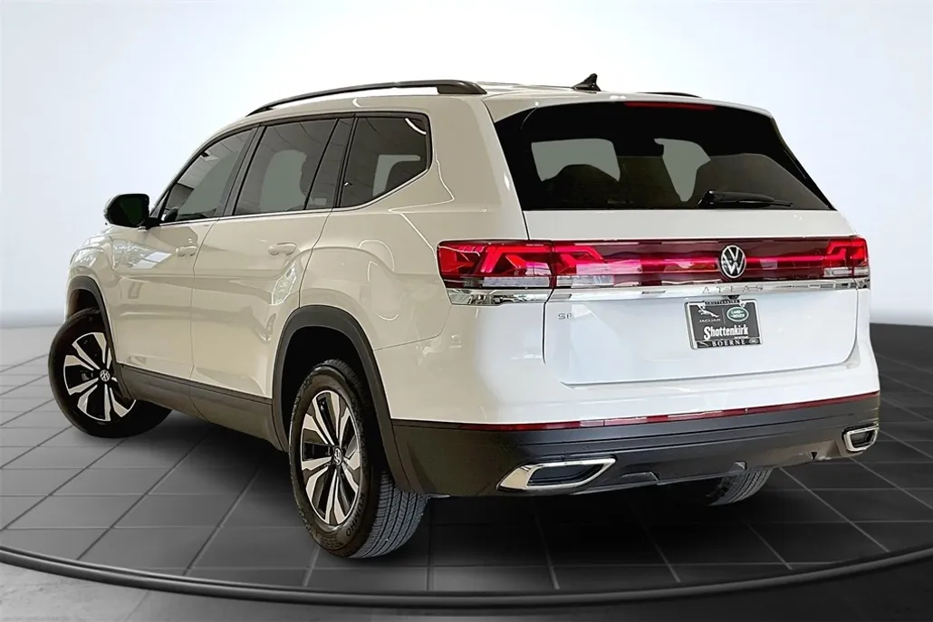 2025 Volkswagen Atlas SE photo 1