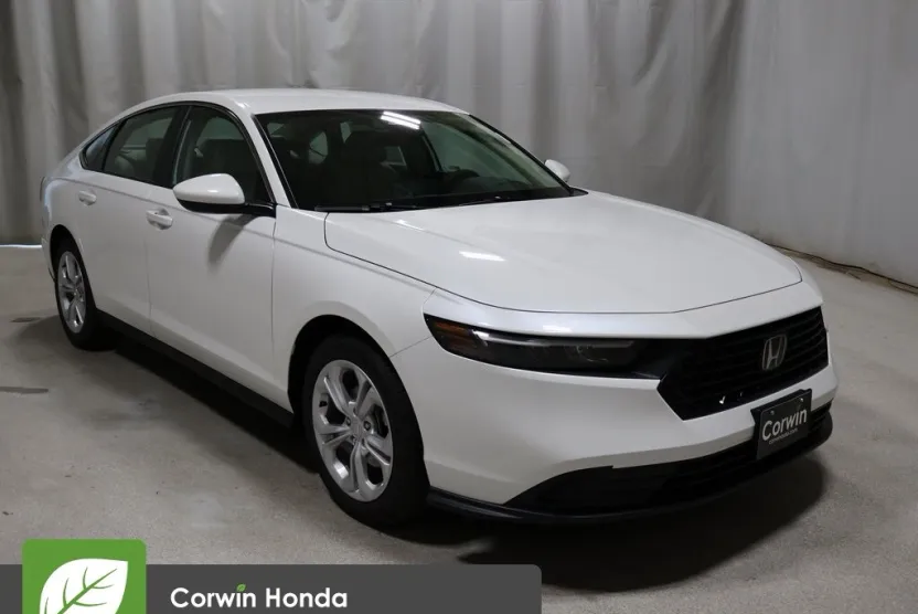 2025 Honda Accord LX photo 1