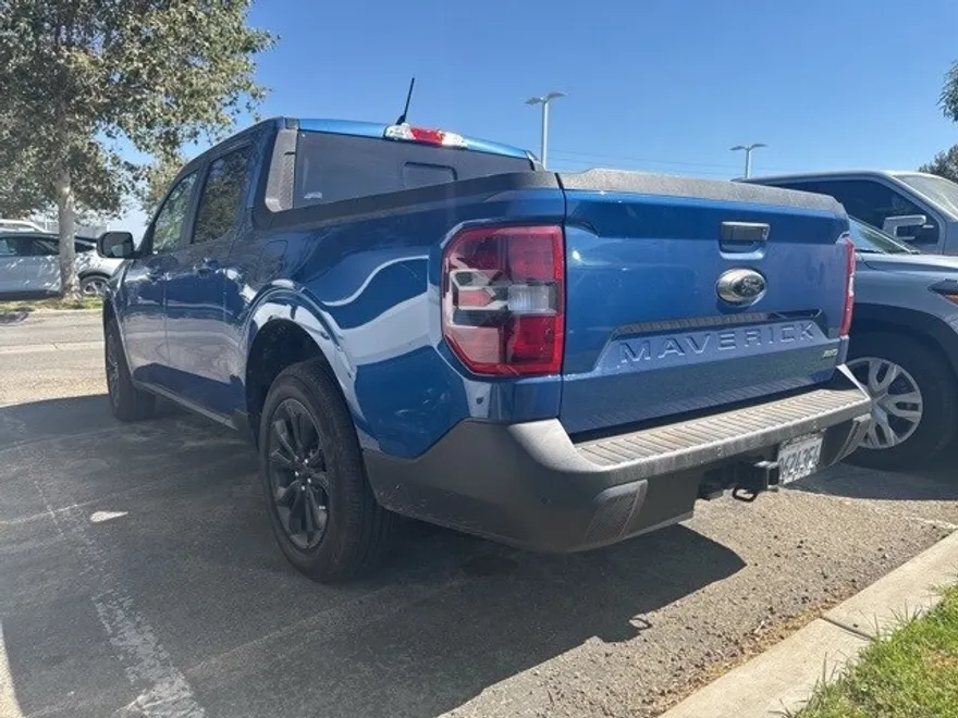 2024 Ford Maverick Lariat photo 1