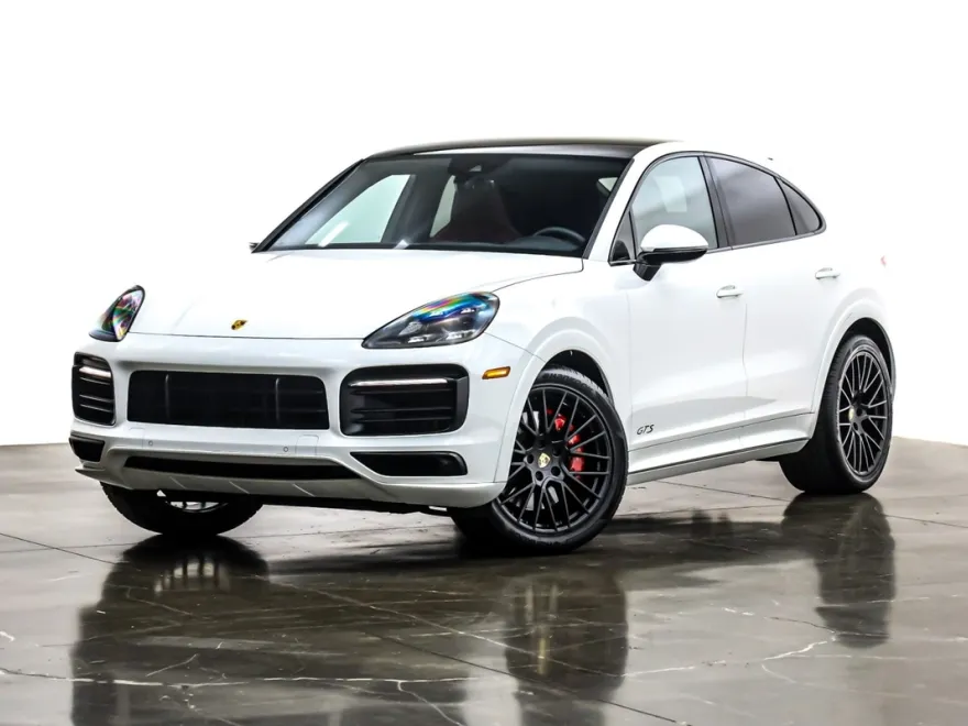 2021 Porsche Cayenne Coupe GTS photo 1