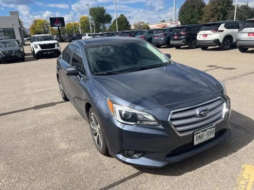 2017 Subaru Legacy 2.5i Limited photo 1