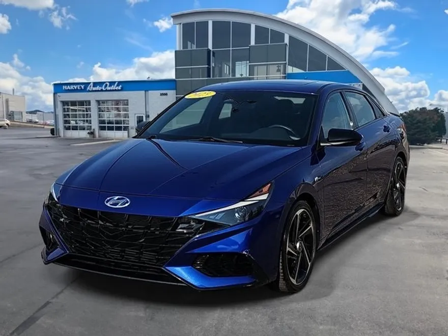 2023 Hyundai Elantra N Line photo 1