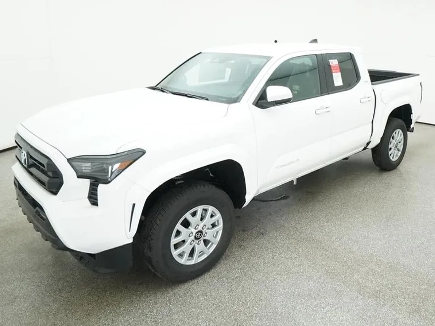 2024 Toyota Tacoma SR5 photo 1