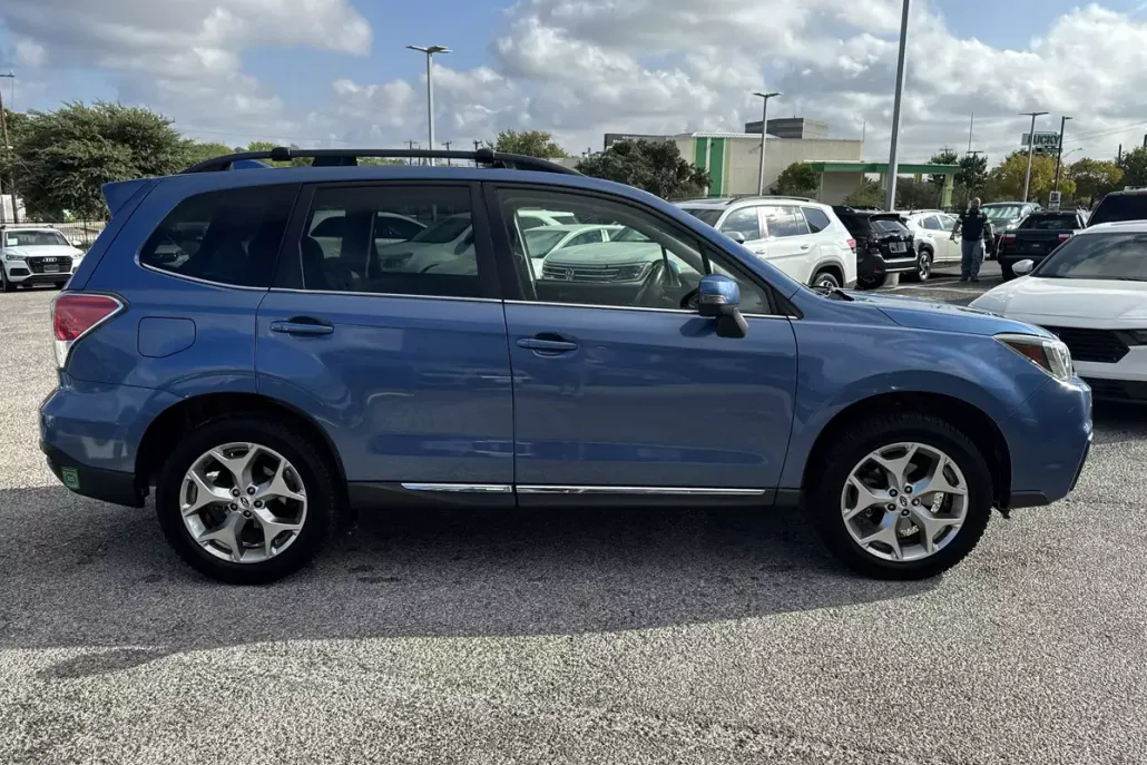 2018 Subaru Forester 2.5i Touring photo 1