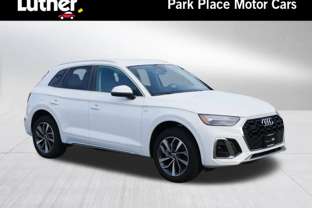 2024 Audi Q5 45 S line Premium photo 1