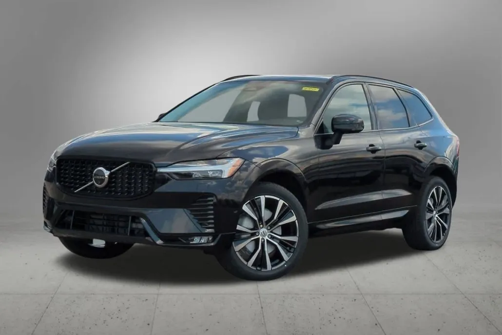 2025 Volvo XC60 Plus B5 photo 1