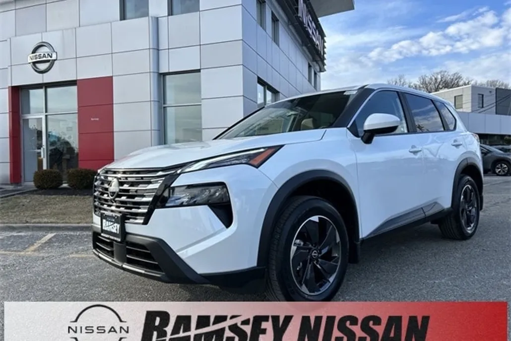 2025 Nissan Rogue SV photo 1
