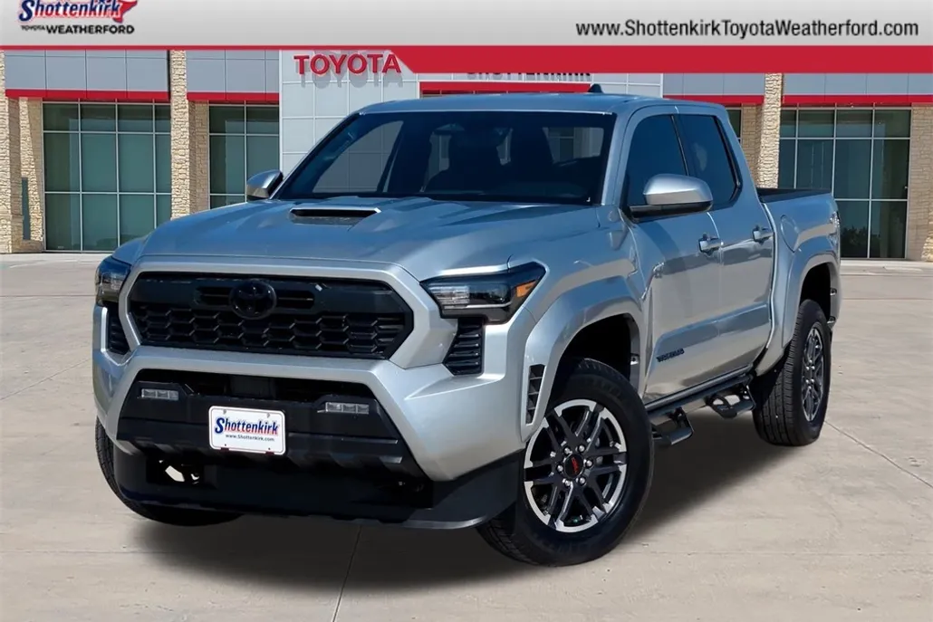 2024 Toyota Tacoma TRD Sport photo 1