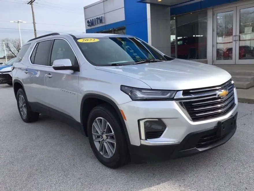 2022 Chevrolet Traverse Leather photo 1