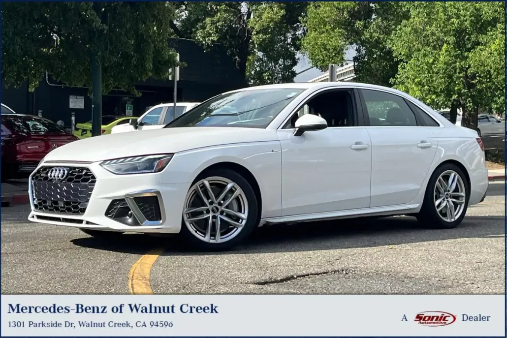 2023 Audi A4 S line Premium Plus 45 TFSI Quattro photo 1