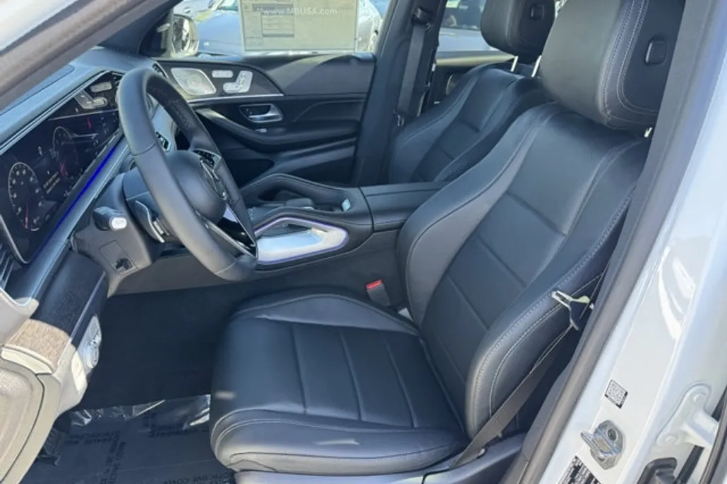 2026 Mercedes Benz GLE 450 4MATIC photo 1