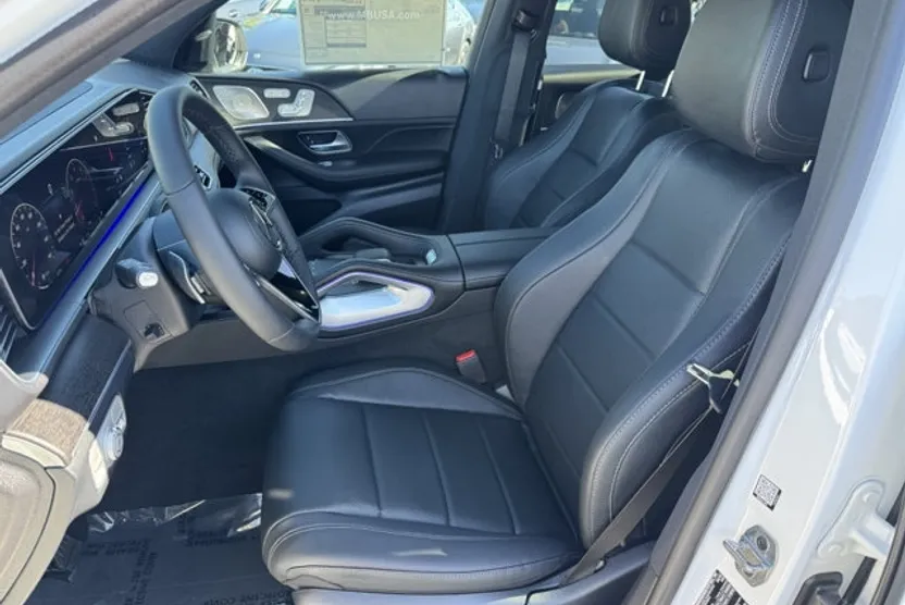 2026 Mercedes Benz GLE 450 4MATIC photo 1
