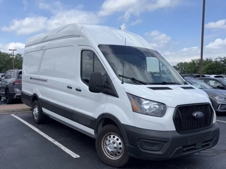 2022 Ford Transit photo 1