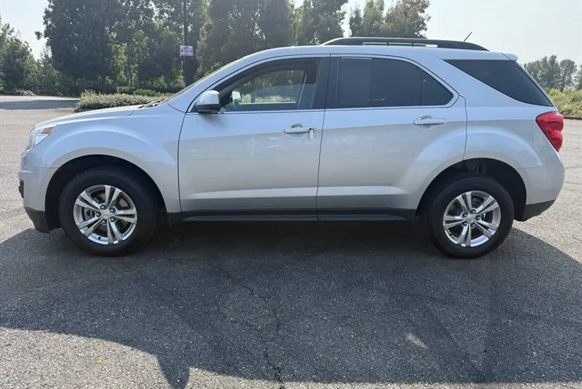 2015 Chevrolet Equinox LT photo 1