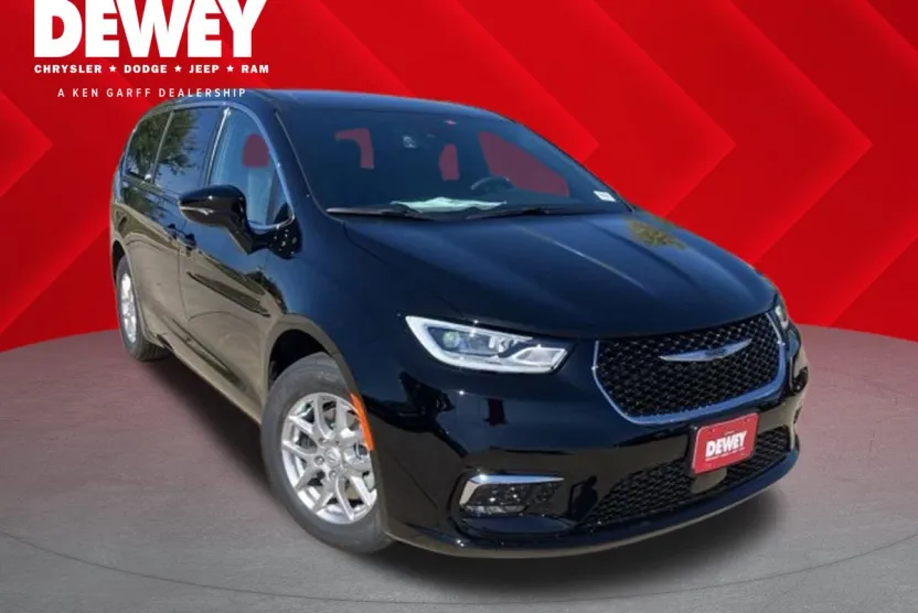 2026 Chrysler Pacifica photo 1