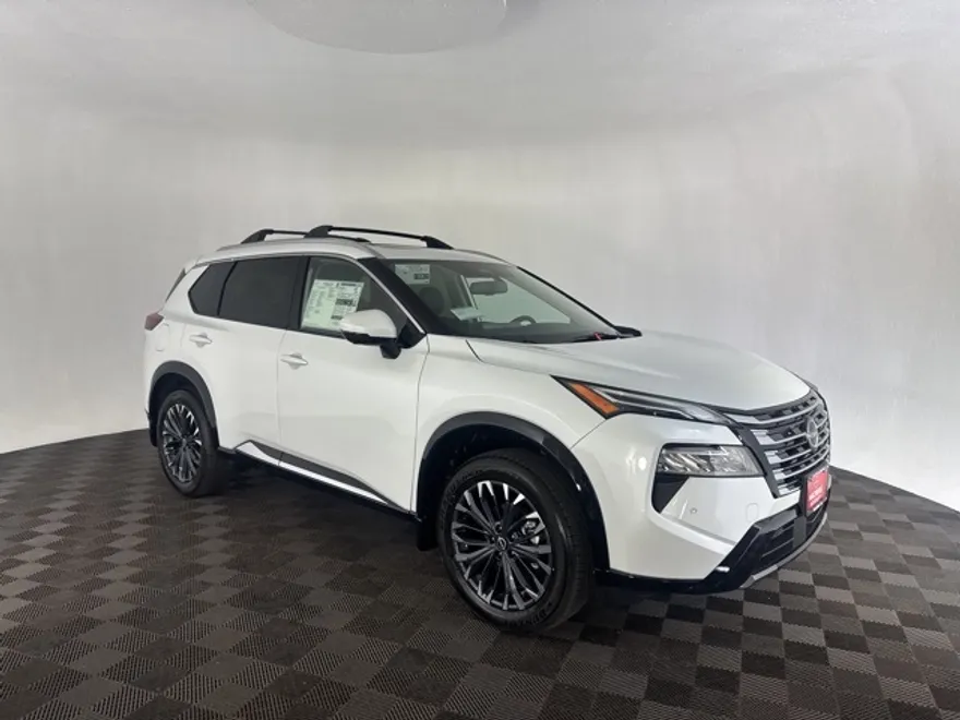 2026 Nissan Rogue Platinum photo 1