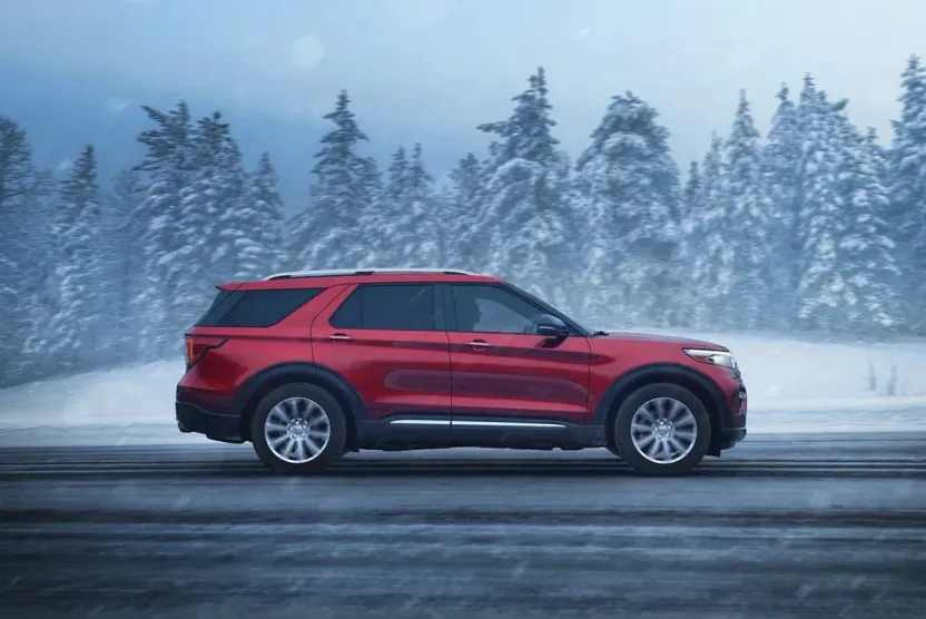 2022 Ford Explorer XLT photo 1