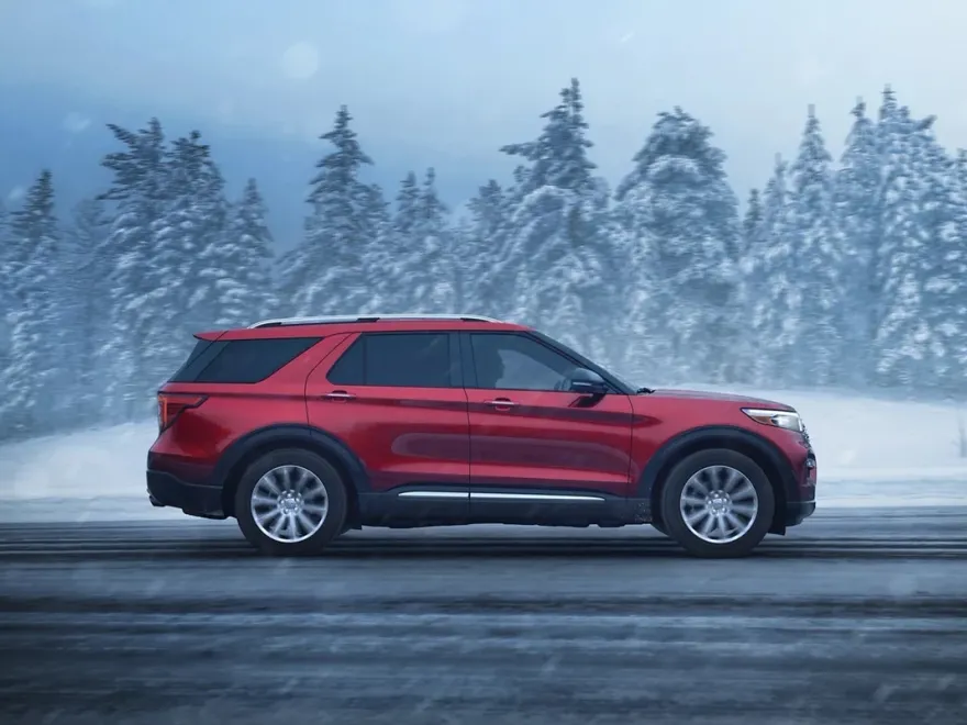 2022 Ford Explorer XLT photo 1
