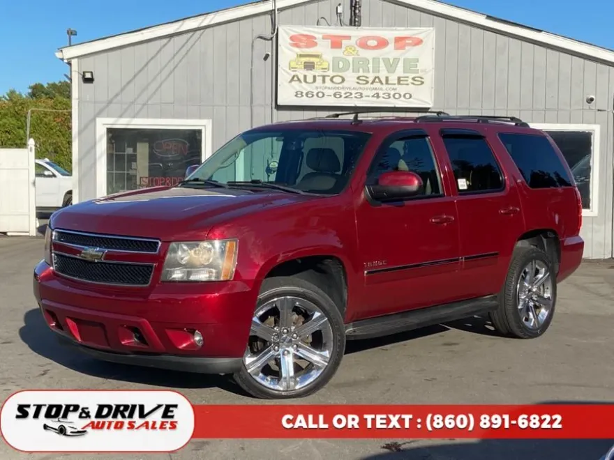 2011 Chevrolet Tahoe LT photo 1