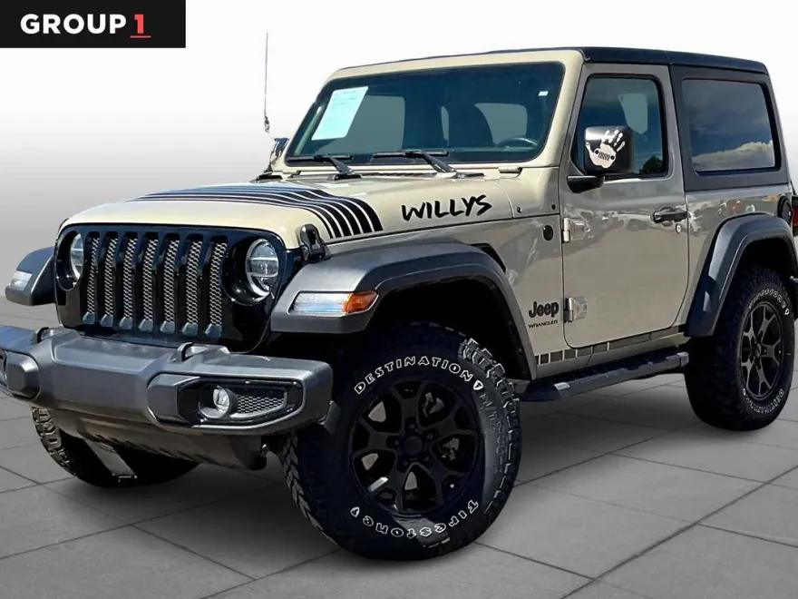 2022 Jeep Wrangler Willys photo 1