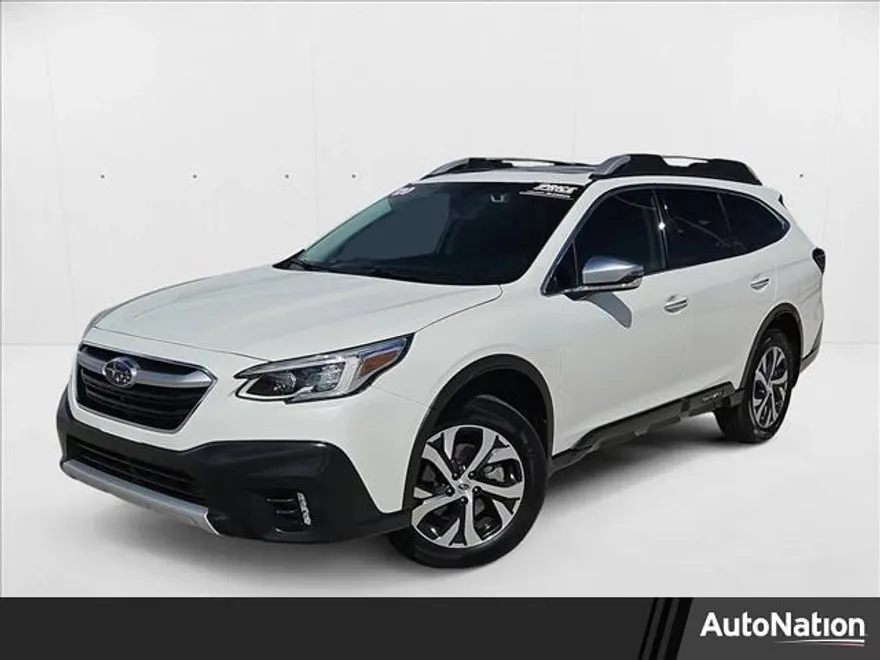 2020 Subaru Outback Touring XT photo 1