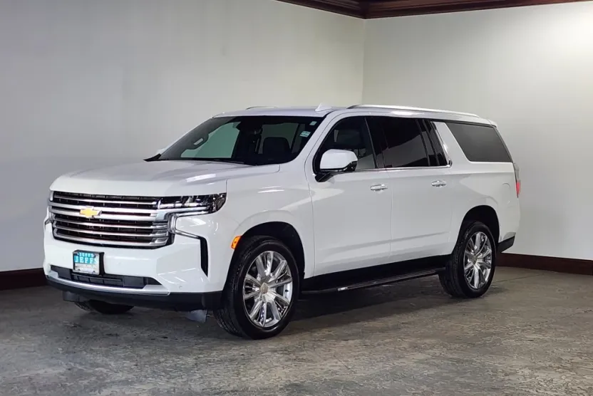 2023 Chevrolet Suburban High Country photo 1