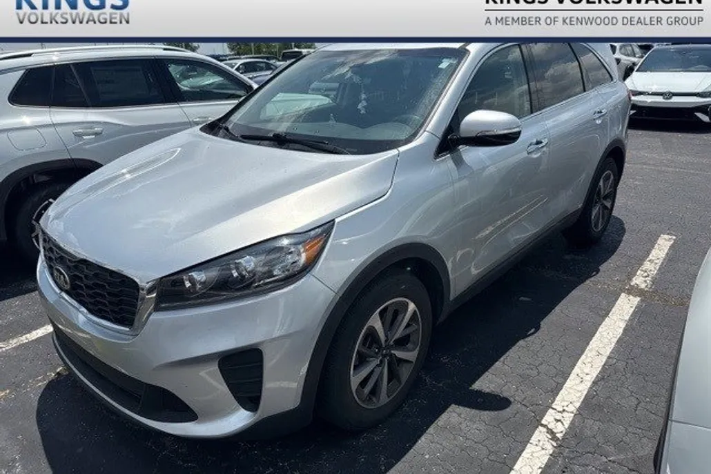 2020 Kia Sorento LX photo 1