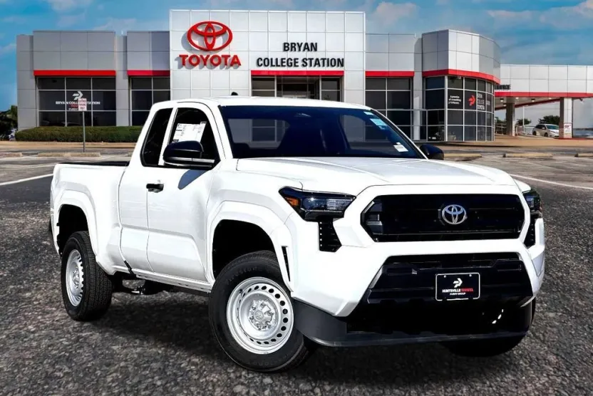 2025 Toyota Tacoma SR XtraCab photo 1